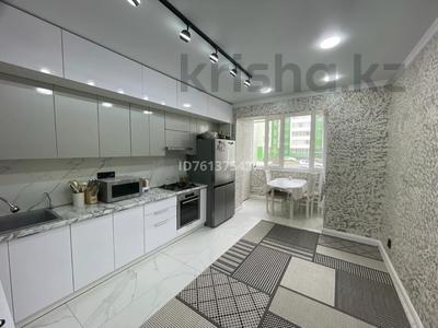 3-бөлмелі пәтер · 94 м² · 1/5 қабат, мкр Айгуль, Желтоксан 1/6 — Желтоксан, бағасы: 36 млн ₸ в Уральске