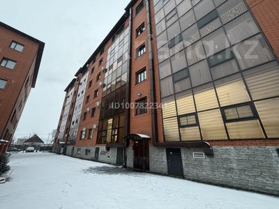 5-комнатная квартира · 260 м² · 5/6 этаж, М.Жумабаева 42 за 80 млн 〒 в Семее