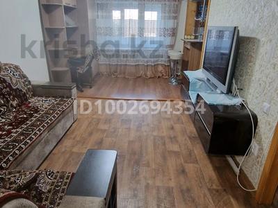 2-комнатная квартира · 42.8 м² · 2/5 этаж, Бр.Мусиных 18 — Абай-бр.Мусиных за 15 000 〒 в Балхаше