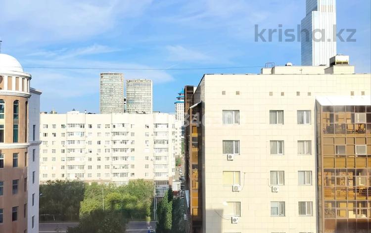 3-бөлмелі пәтер · 70 м², Сауран 3 — Рядом ТД Керуен, бағасы: 43 млн ₸ в Астане, Есильский р-н — фото 4