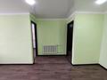 2-комнатная квартира · 43.1 м² · 5/5 этаж, Майкудук, 12й микрорайон 5 за 9.4 млн 〒 в Караганде, Алихана Бокейханова р-н — фото 3