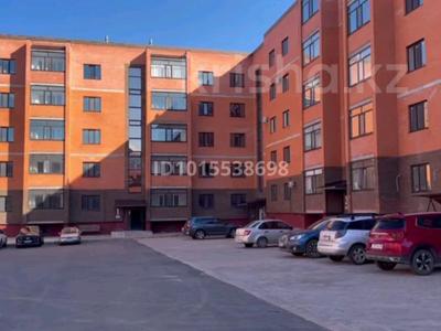 1-комнатная квартира · 45 м² · 4/5 этаж, мкр. Алтын орда — Ресторан коктобе, гипер маркет анвар за 17 млн ₸ в Актобе
