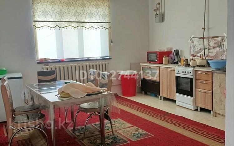 Отдельный дом · 6 комнат · 140.2 м² · 1500 сот., Қазыбаев 3 — Байсын ауылы за 25 млн ₸ в Шиели — фото 2