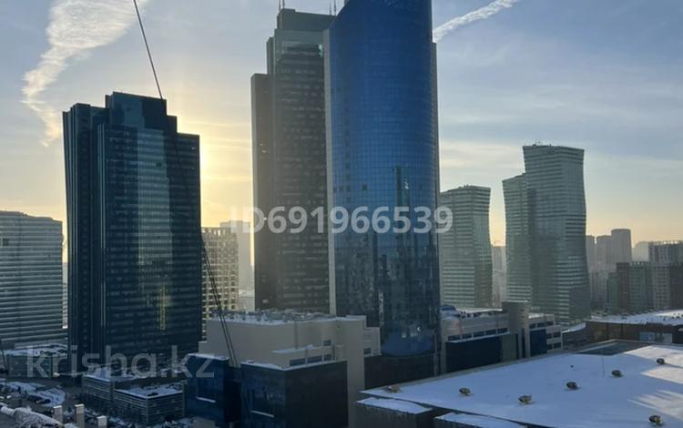 4-бөлмелі пәтер, 211 м², 19/21 қабат, Кунаев 5 — Кунаева, бағасы: 180 млн 〒 в Астане, Есильский р-н — фото 2