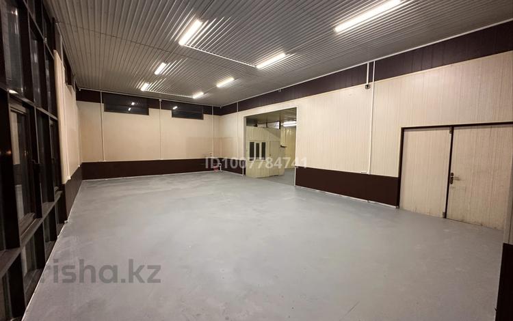 Свободное назначение, офисы, магазины и бутики, склады · 308 м² за 1 млн ₸ в Шымкенте — фото 2