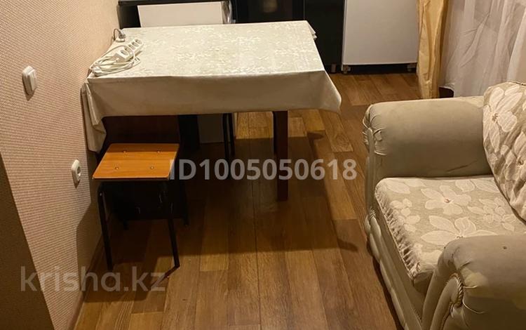 1-комнатная квартира · 40 м² · 4/9 этаж, мкр Юго-Восток 1/4 — Республики за 130 000 ₸ в Караганде, Казыбек би р-н — фото 2
