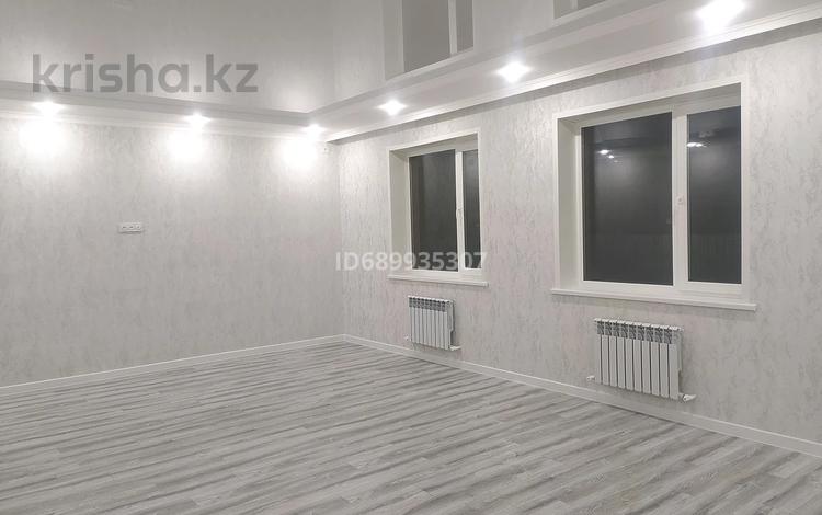 Жеке үй • 4 бөлмелер • 173 м² • 2.5 сот., мкр Жулдыз, бағасы: 44 млн 〒 в Уральске, мкр Жулдыз — фото 2