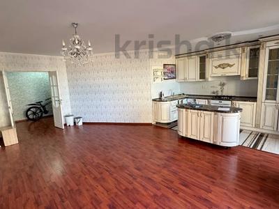 3-бөлмелі пәтер · 132 м² · 5/10 қабат, 12 ш/а., бағасы: 39 млн ₸ в Актобе, мкр 12