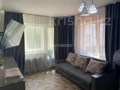 1-комнатная квартира · 38 м² · 2/5 этаж, ул. Сагадата Нурмагамбетова 43 за 13 000 ₸ в Усть-Каменогорске, Ульбинский