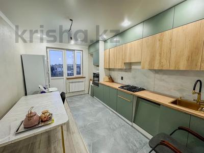 3-бөлмелі пәтер · 90 м² · 4/5 қабат, Самал 33а/1, бағасы: 39 млн ₸ в Талдыкоргане