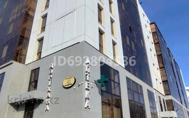 1-комнатная квартира, 30.1 м², 3/8 этаж, Нажимеденова 37 за 13.9 млн 〒 в Астане, Алматы р-н — фото 2