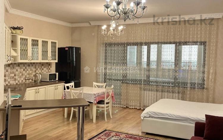 1-комнатная квартира, 55 м², 6/16 этаж посуточно, Айманова 140 — Мынбаева за 15 000 〒 в Алматы, Бостандыкский р-н — фото 12