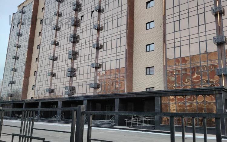 4-комнатная квартира · 264 м² · 3/9 этаж, Тауельсиздик 149 за 125.4 млн ₸ в Костанае — фото 16