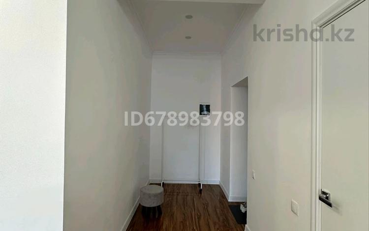 1-бөлмелі пәтер · 57 м², 17-й мкр, ​17-й микрорайон 6, бағасы: 300 000 ₸ в Актау — фото 13