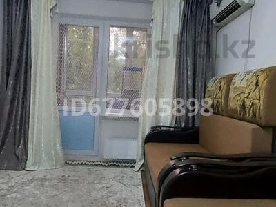 3-комнатная квартира, 59 м², 2/5 этаж, мкр Аксай-2 за 30 млн 〒 в Алматы, Ауэзовский р-н