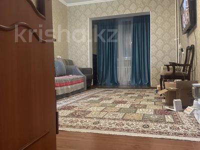 2-комнатная квартира, 55 м², 1/5 этаж, Байтурсынова за 21 млн 〒 в Шымкенте, Аль-Фарабийский р-н