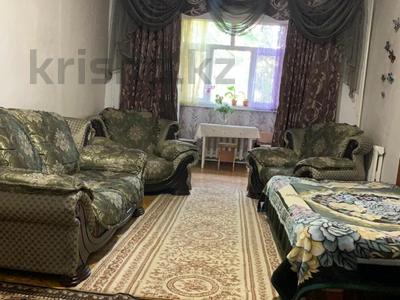 3-комнатная квартира, 51 м², 3/5 этаж, Кабанбай батыр 5 а за 23.5 млн 〒 в Шымкенте, Аль-Фарабийский р-н