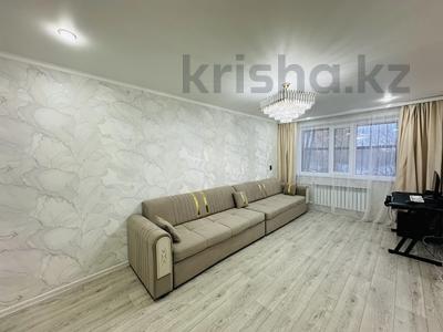 2-комнатная квартира · 48 м² · 1/5 этаж, Ленинградская 69 за 9 млн 〒 в Шахтинске