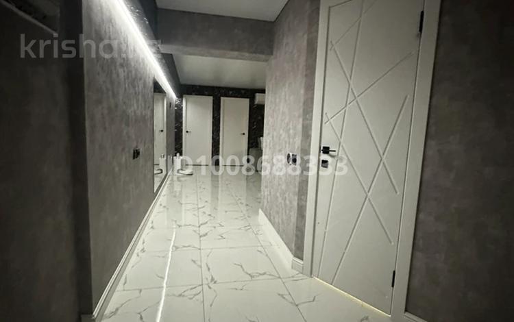 3-комнатная квартира · 80.9 м² · 25/25 этаж, мкр Юго-Восток, Ашимова 28 за 33 млн ₸ в Караганде, Казыбек би р-н — фото 4