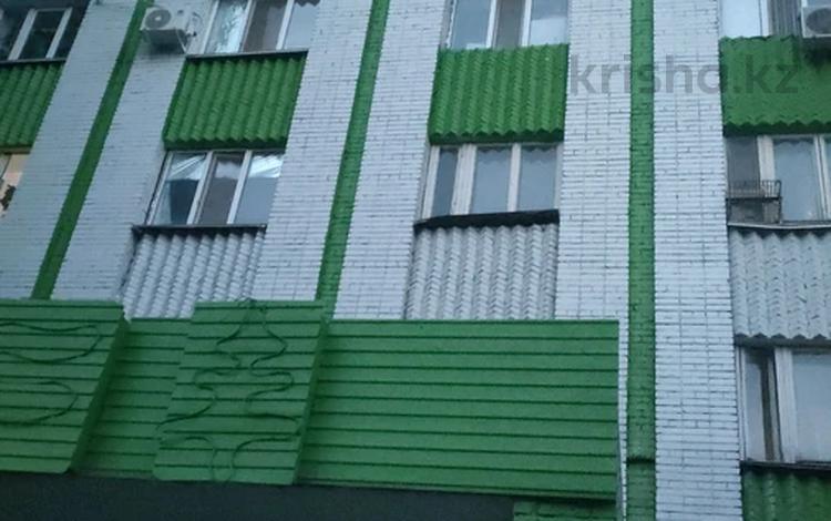 1-комнатная квартира · 21 м² · 7/9 этаж, Сырым Датова 17 за 3.6 млн ₸ в Уральске — фото 2