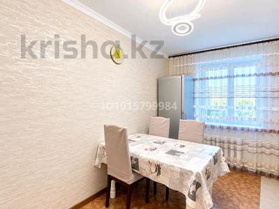 3-бөлмелі пәтер · 78 м² · 3/10 қабат, Набережная 81 — Набережная/Кунаева, бағасы: 23.7 млн ₸ в Актобе, мкр. Курмыш