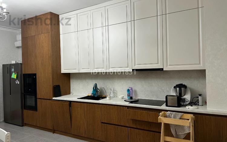 4-комнатная квартира · 200 м² · 2/4 этаж, Аягоз 1 — Туран за 152 млн ₸ в Астане, Нура р-н — фото 14