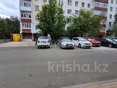 3-бөлмелі пәтер · 63 м² · 5/5 қабат, Малика Габдулина 3/1 — Республика и М. Габдулина., бағасы: 26.5 млн ₸ в Астане, р-н Байконур