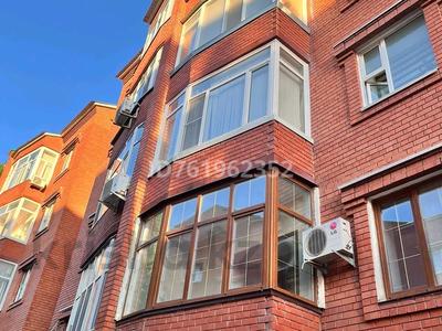 Продажа квартир в Западно-Казахстанской обл.: 4-комнатная квартира · 109 м² · 3/5 этаж, Ескалиева 299 - р-н Мегастрой за 49.8 млн 〒 4-комнатная квартира · 109 м² · 3/5 этаж, Ескалиева 299 - р-н Мегастрой за 49.8 млн 〒 в Уральске