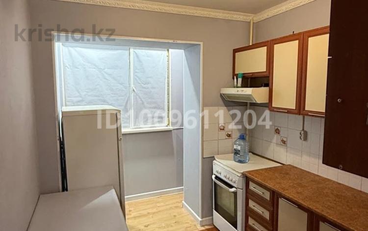 1-комнатная квартира · 35 м² · 4/12 этаж, 12-й мкр, 12-ш/а. 35 за 100 000 ₸ в Актау — фото 2