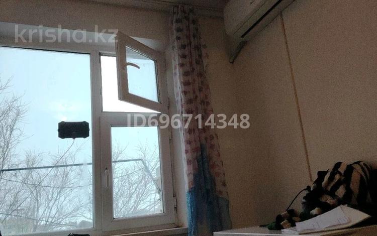 2-комнатная квартира · 32 м² · 5/5 этаж, мкр 8 257 — Братья Жубанова 257 за 6.2 млн ₸ в Актобе — фото 5