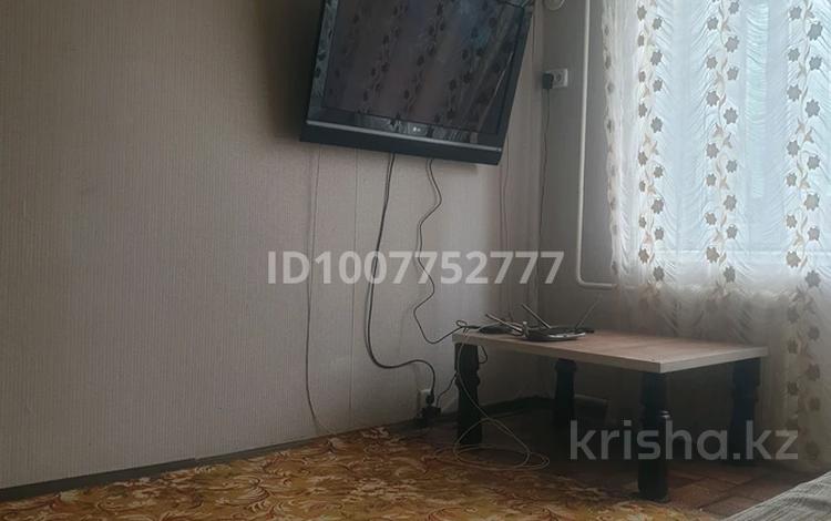 2-комнатная квартира · 50 м² · 3/5 этаж, Тюра-там, 5 мкр 4 дом за 9 000 ₸ в Байконуре — фото 2