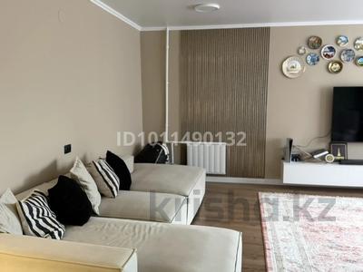 3-комнатная квартира · 120 м² · 3/9 этаж, 70 квартал 14 за 500 000 〒 в Темиртау