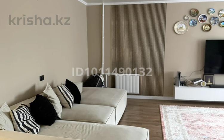 3-комнатная квартира · 120 м² · 3/9 этаж, 70 квартал 14 за 500 000 〒 в Темиртау — фото 2