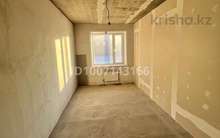 Свободное назначение, офисы, магазины и бутики, склады, салоны красоты, медцентры и аптеки, образование, развлечения, конференц-залы, кабинеты и рабочие места, студии · 16.18 м² за 70 000 〒 в Караганде, Казыбек би р-н — фото 2