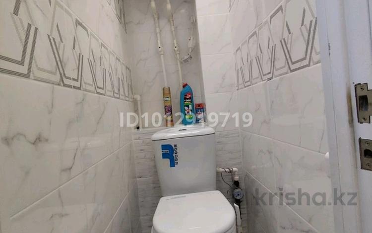 2-комнатная квартира · 44 м² · 5/5 этаж, Майкудук, Майкудук, 18й микрорайон 25 за 12.5 млн ₸ в Караганде, Алихана Бокейханова р-н — фото 2