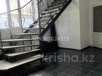 Свободное назначение, офисы, фитнес и спорт, образование, развлечения, кабинеты и рабочие места, студии · 170 м² за 350 000 ₸ в Актобе, Сазда-2 