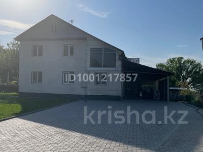 Отдельный дом · 6 комнат · 135 м² · 8 сот., Жибек жолы 6 — Заправка Гелиус за 70 млн 〒 в Бирлик