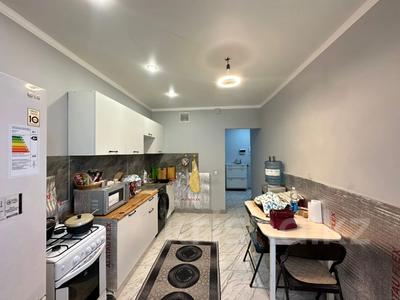 2-бөлмелі пәтер · 60 м² · 5/10 қабат, мкр Шугыла, Алтын Орда — НАУРЫЗБАЙСКИЙ ЦОН., бағасы: 34 млн ₸ в Алматы, Наурызбайский р-н