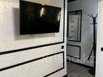 1-комнатная квартира · 31 м² · 1/5 этаж, Назарбаева 3/1 — Район Дворца спорта. Напротив "Даниэля", за магазином "Статус". за 2 750 ₸ в Усть-Каменогорске, Ульбинский
