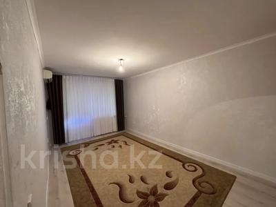 2-бөлмелі пәтер · 45 м² · 5/5 қабат, Ақсай-2 ш/а. — Толе би - Саина, бағасы: 31 млн ₸ в Алматы, Ауэзовский р-н