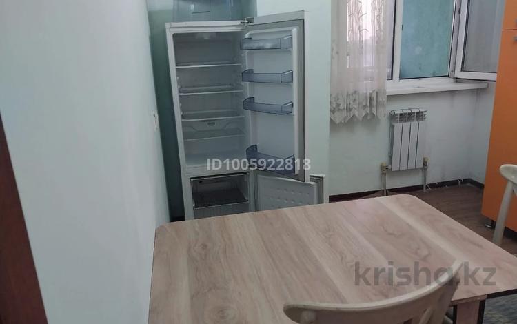 2-комнатная квартира · 67 м² · 5/13 этаж, мкр Аксай-5, Момышулы Жубанова — Момышулы Жубанова за 260 000 ₸ в Алматы, Ауэзовский р-н — фото 2