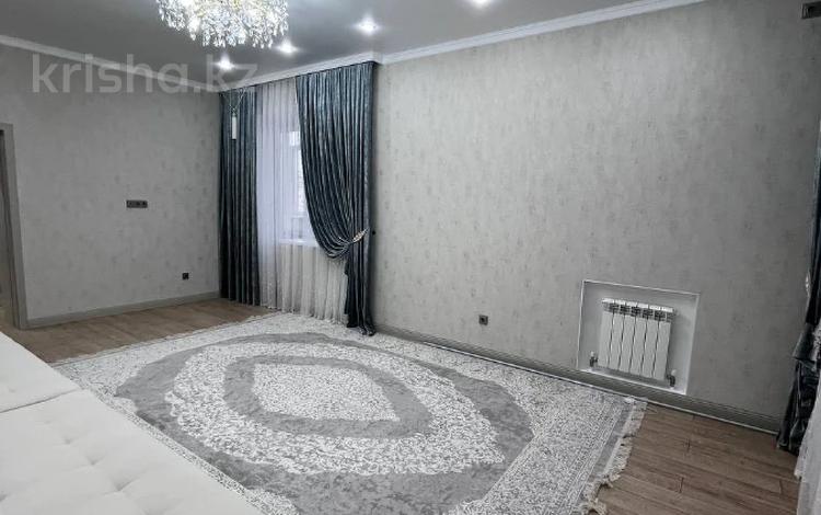 3-комнатная квартира · 104 м² · 9/10 этаж, мкр. Алтын орда за 48.5 млн ₸ в Актобе — фото 16