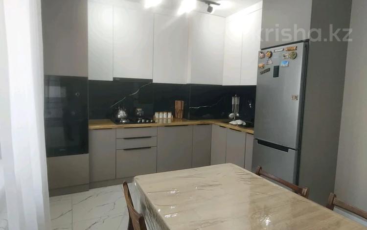 2-бөлмелі пәтер · 75 м² · 9/10 қабат, Самал 110, бағасы: 26.5 млн ₸ в Уральске — фото 3