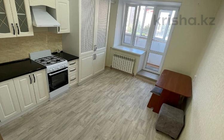 2-комнатная квартира · 55.9 м² · 3/5 этаж, мкр. Алтын орда за 26.5 млн ₸ в Актобе — фото 2