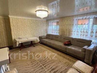 2-комнатная квартира · 58 м² · 1/5 этаж, Камзина 114а за 18 млн ₸ в Павлодаре