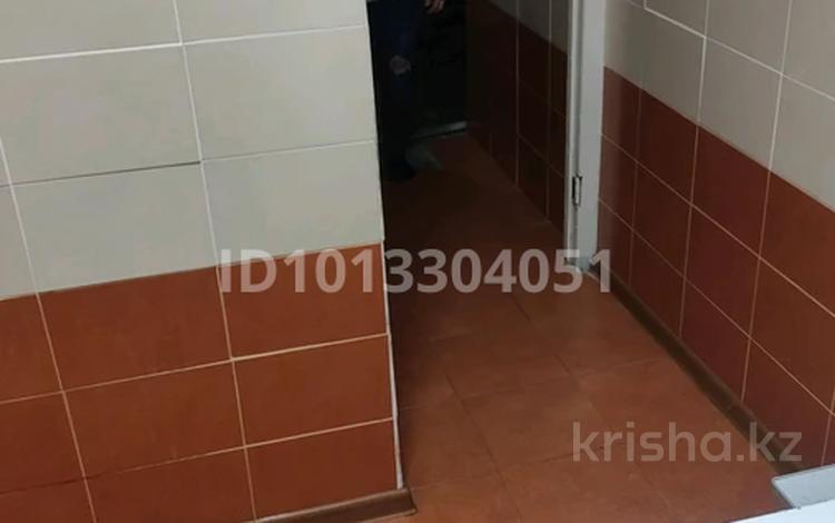2-бөлмелі пәтер · 35 м² · 5/5 қабат, мкр Орбита-2 2 — улица наваи, бағасы: 260 000 ₸ в Алматы, Бостандыкский р-н — фото 2