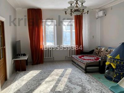 Продажа домов и дачи в Атырауской обл.: Отдельный дом · 4 комнаты · 120 м² · 15 сот., пгт Балыкши, Байжигитова — Стадион за 55 млн 〒 Отдельный дом · 4 комнаты · 120 м² · 15 сот., пгт Балыкши, Байжигитова — Стадион за 55 млн 〒 в Атырау