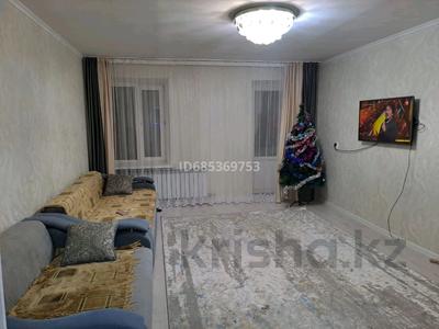 3-комнатная квартира, 73 м², 3/3 этаж, Аюченко 13 за 22.5 млн 〒 в Семее