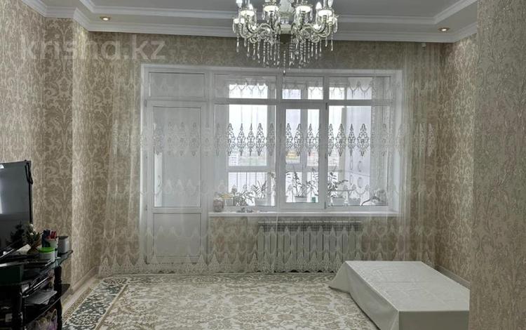 3-комнатная квартира · 100.3 м² · 11/14 этаж, мкр 11 за 40 млн ₸ в Актобе — фото 8