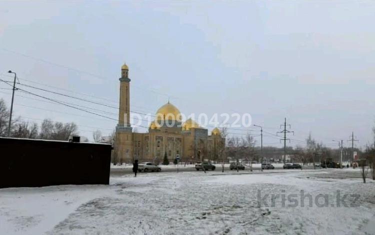 2-бөлмелі пәтер · 57 м² · 1/10 қабат, маяковского 101/1, бағасы: 25 млн ₸ в Костанае — фото 9